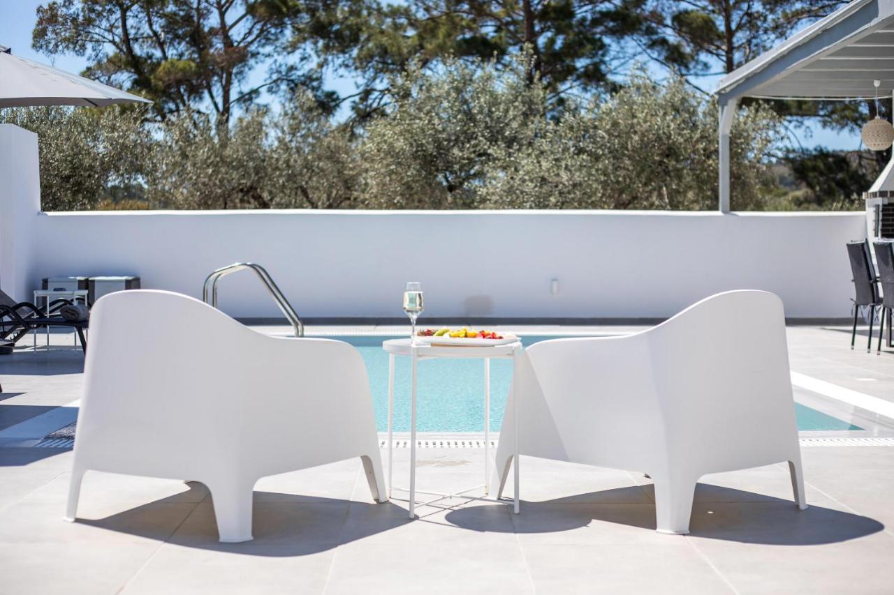 Villa Villaphysis With Private Pool